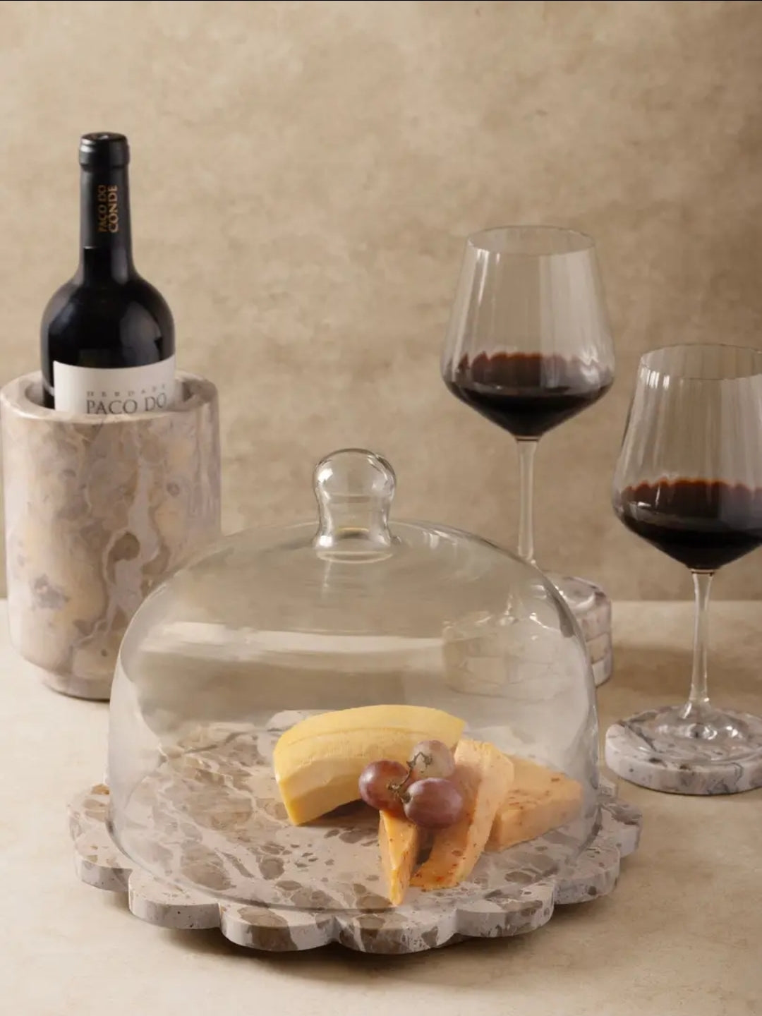 Viola Serving Board With Cloche [GAURI KOHLI]