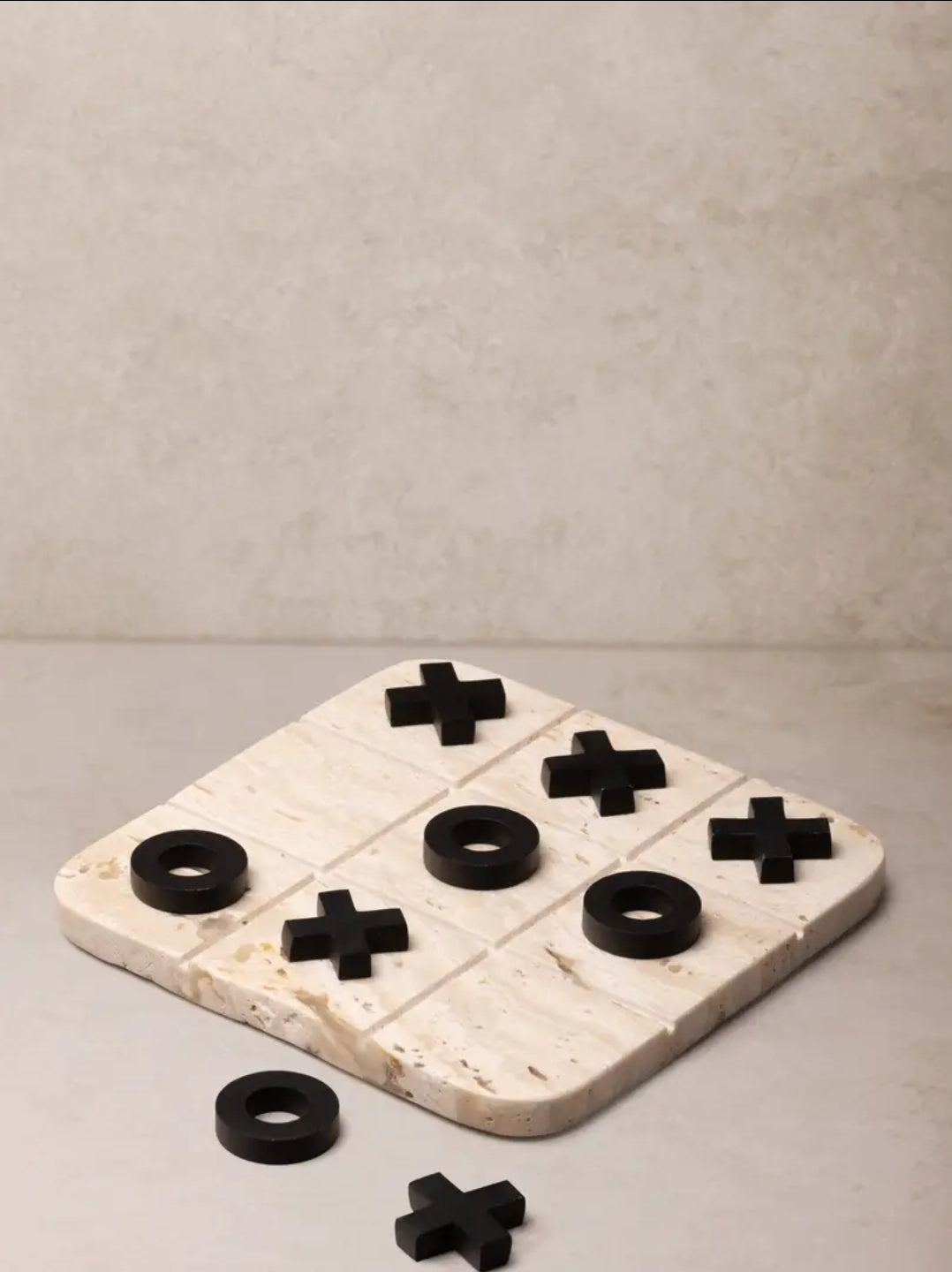 Monty Tic Tac Toe [GAURI KOHLI]